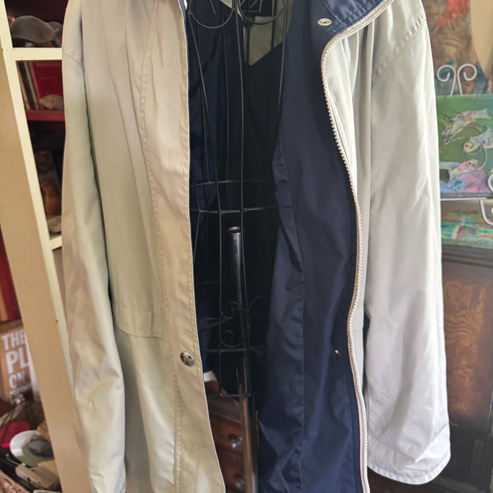 Izzi mens light weight jacket medium